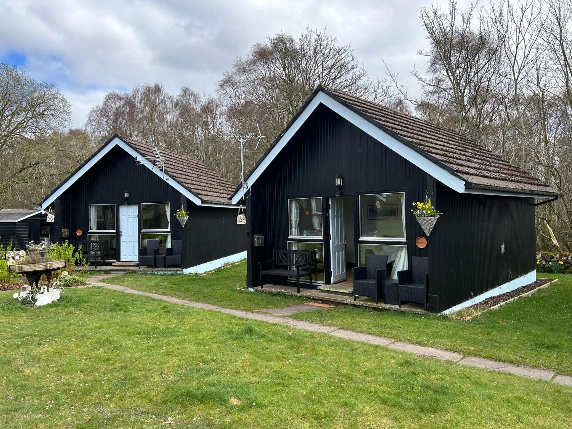 Kilcoy Chalets Мьюир-оф-Орд Экстерьер фото